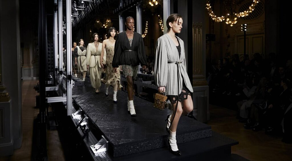 Pesona Couture di Paris, Elegansi Mode Tak Terbantahkan